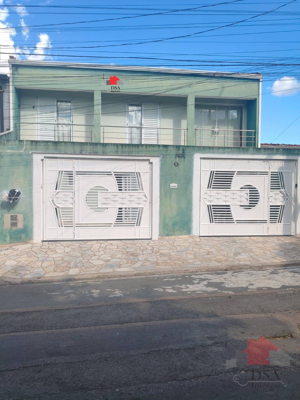 Casa com 3 Quartos à Venda, 250,00 m² - Foto 1