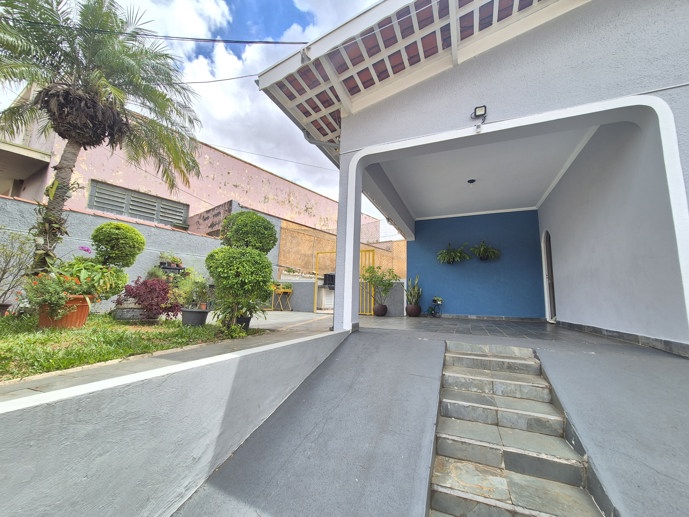 Casa com 3 Quartos à Venda, 332,00 m² - Foto 2