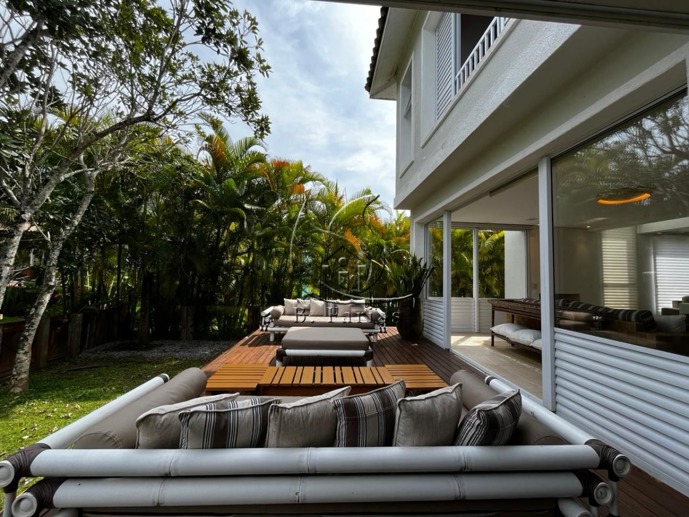 Casa com 4 Quartos à Venda, 300,00 m² - Foto 1
