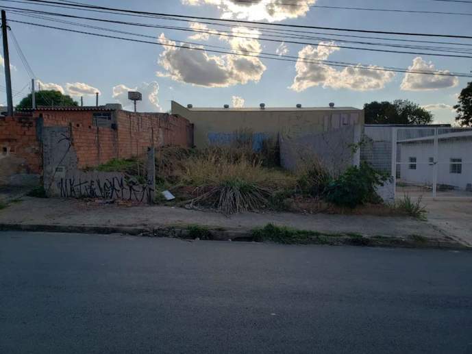 Terreno à Venda - Foto 1