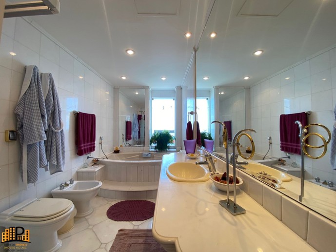 Apartamento com 4 Quartos à Venda - Foto 50
