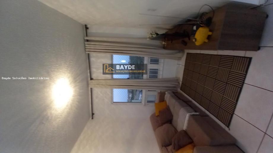 Apartamento com 2 Quartos à Venda - Foto 2