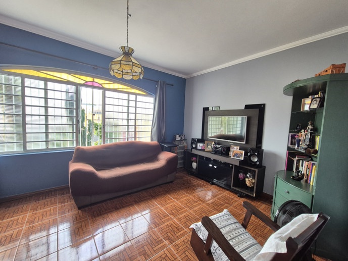 Casa com 3 Quartos à Venda, 332,00 m² - Foto 3