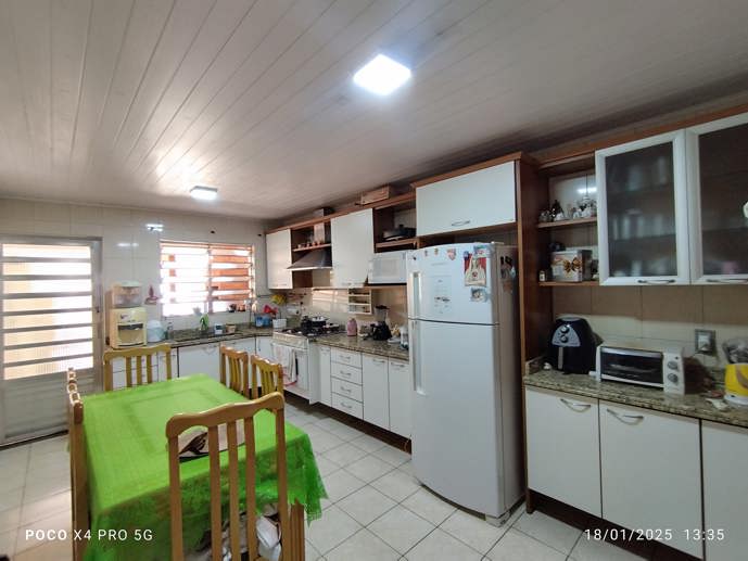 Casa com 3 Quartos à Venda, 186,00 m² - Foto 8