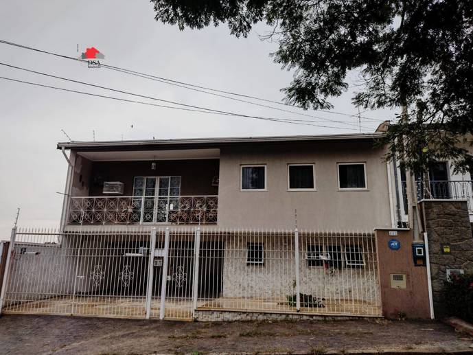 Casa com 3 Quartos à Venda, 360,00 m² - Foto 1