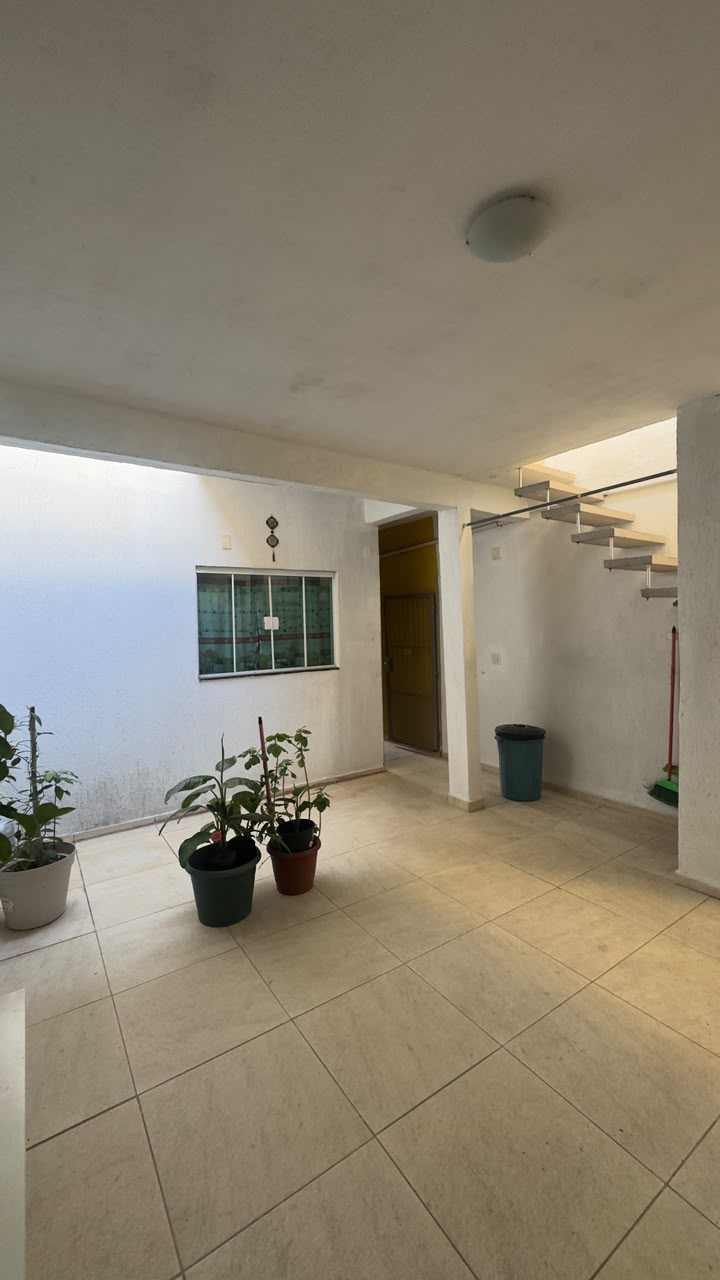 Casa com 6 Quartos à Venda, 145,00 m² - Foto 3