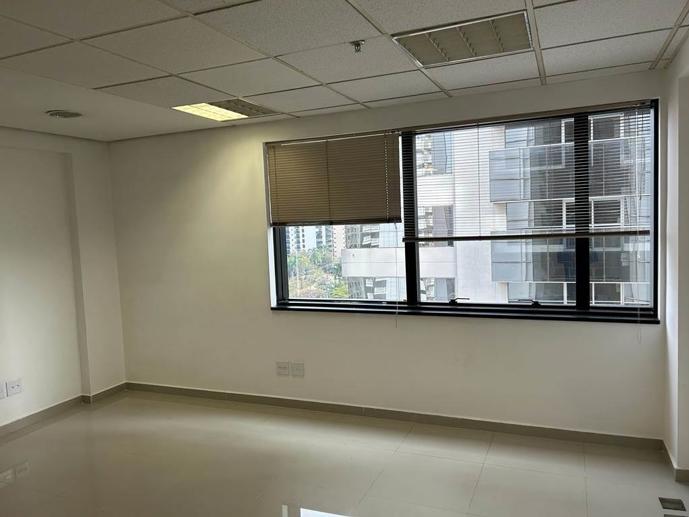 Comercial à Venda, 67,78 m² - Foto 1