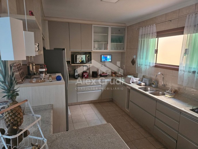 Casa com 4 Quartos à Venda, 500,00 m² - Foto 12