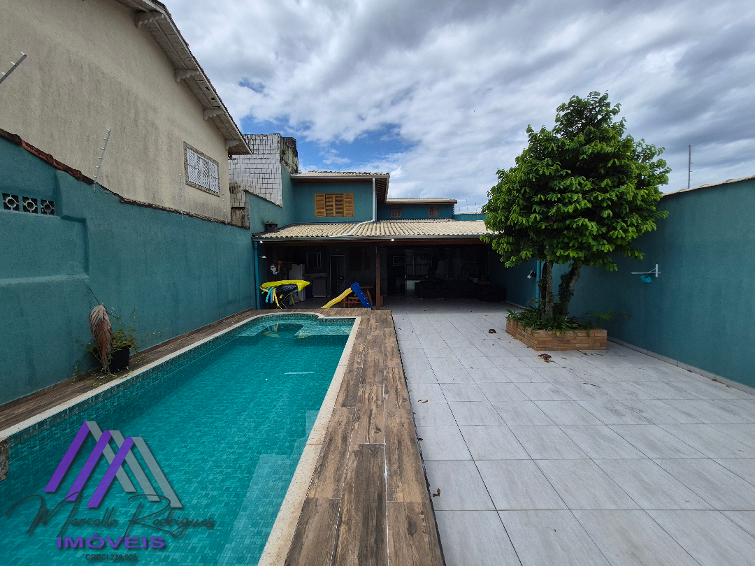 Casa com 4 Quartos à Venda, 350,00 m² - Foto 3