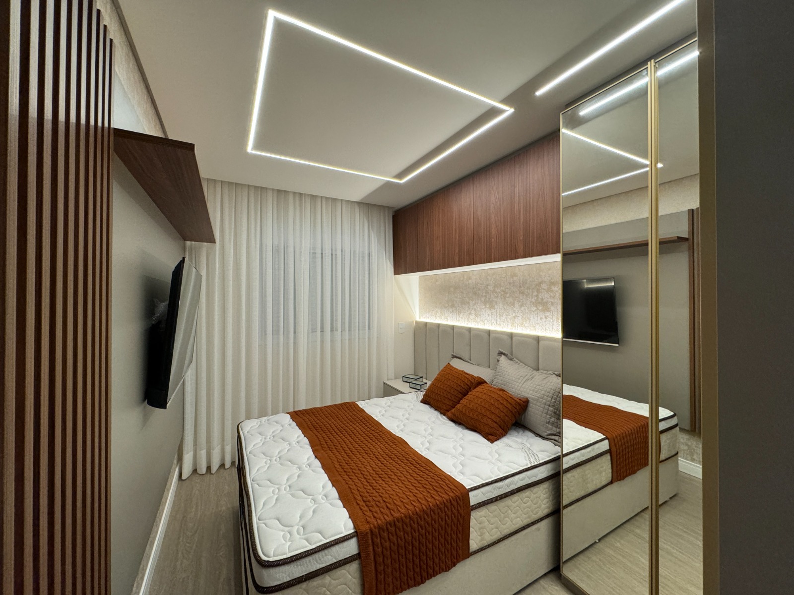 Apartamento com 2 Quartos à Venda - Foto 2