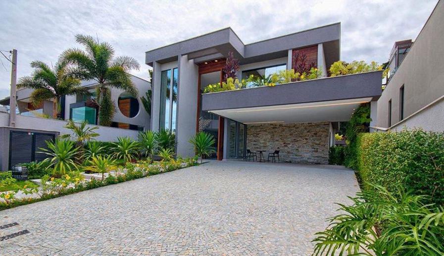 Casa com 6 Quartos à Venda - Foto 2