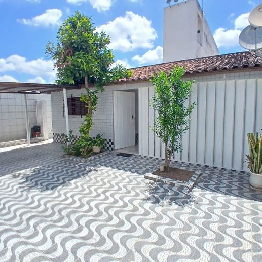 Casa com 2 Quartos à Venda, 200,00 m² - Foto 2
