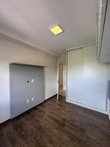 Apartamento com 3 Quartos à Venda - Foto 33