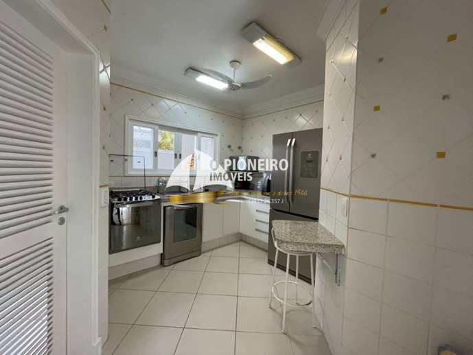 Casa com 4 Quartos para Temporada, 280,00 m² - Foto 5