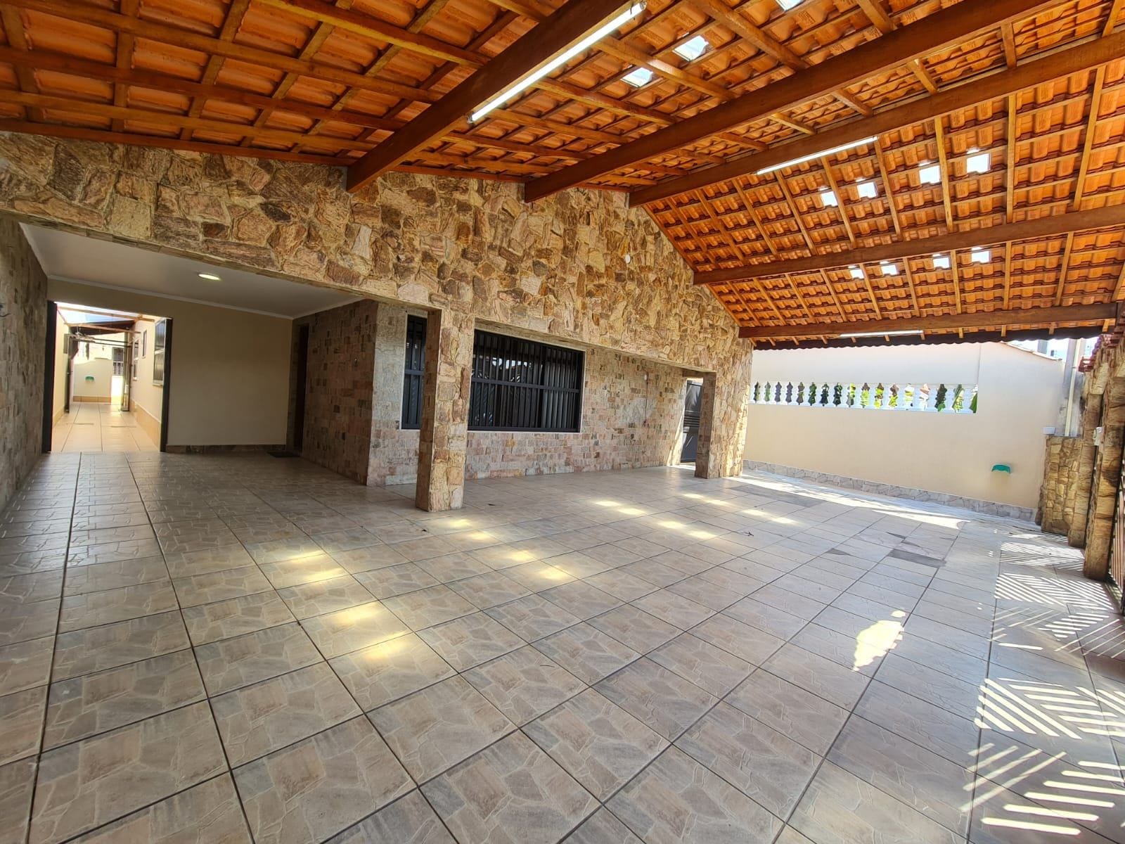 Casa com 3 Quartos para Temporada, 384,00 m² - Foto 3