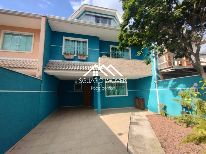 Casa com 3 Quartos à Venda, 250,00 m² - Foto 1