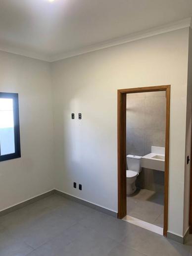 Casa com 3 Quartos à Venda - Foto 12