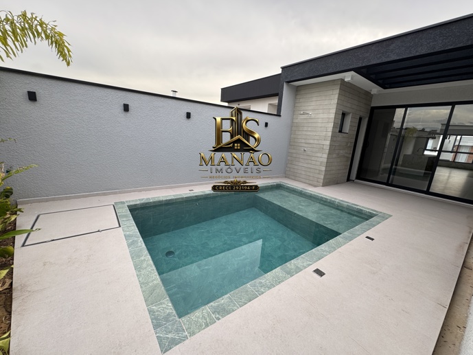 Casa com 4 Quartos à Venda, 212,00 m² - Foto 2