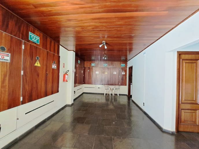 Apartamento com 3 Quartos à Venda - Foto 25