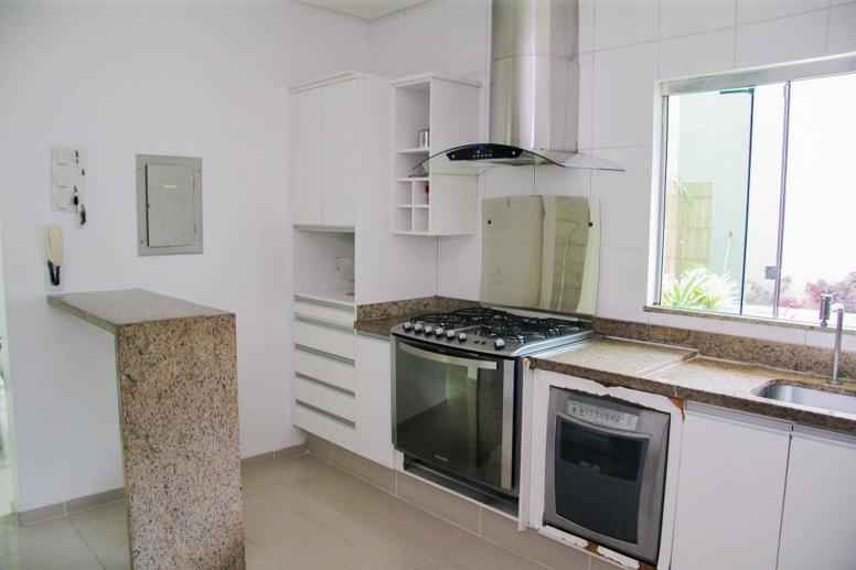 Casa com 3 Quartos à Venda, 394,90 m² - Foto 2