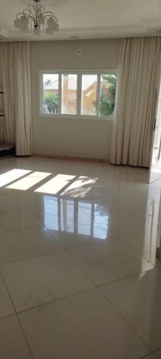 Casa com 3 Quartos à Venda - Foto 2