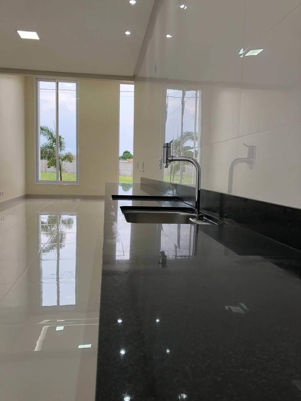 Casa com 3 Quartos à Venda, 300,00 m² - Foto 3