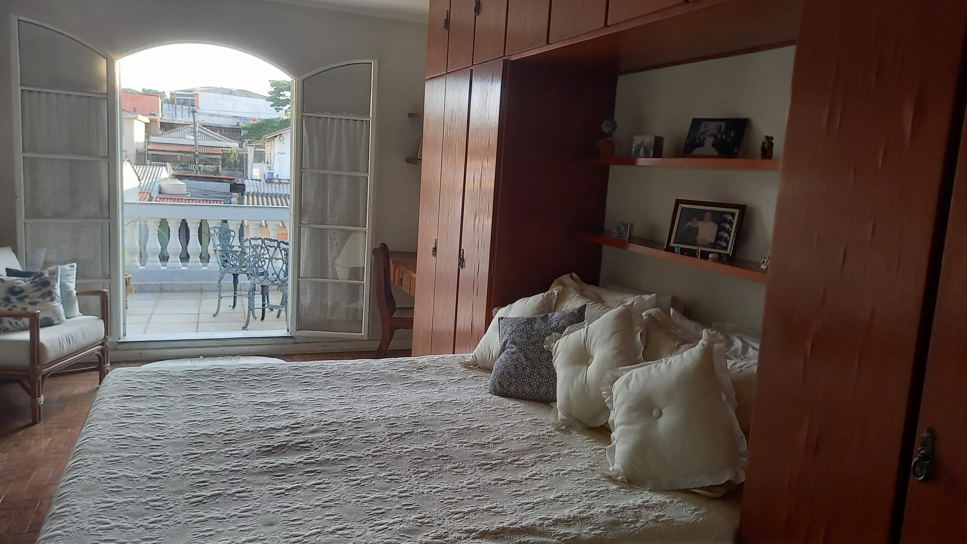 Casa com 4 Quartos à Venda, 218,00 m² - Foto 4