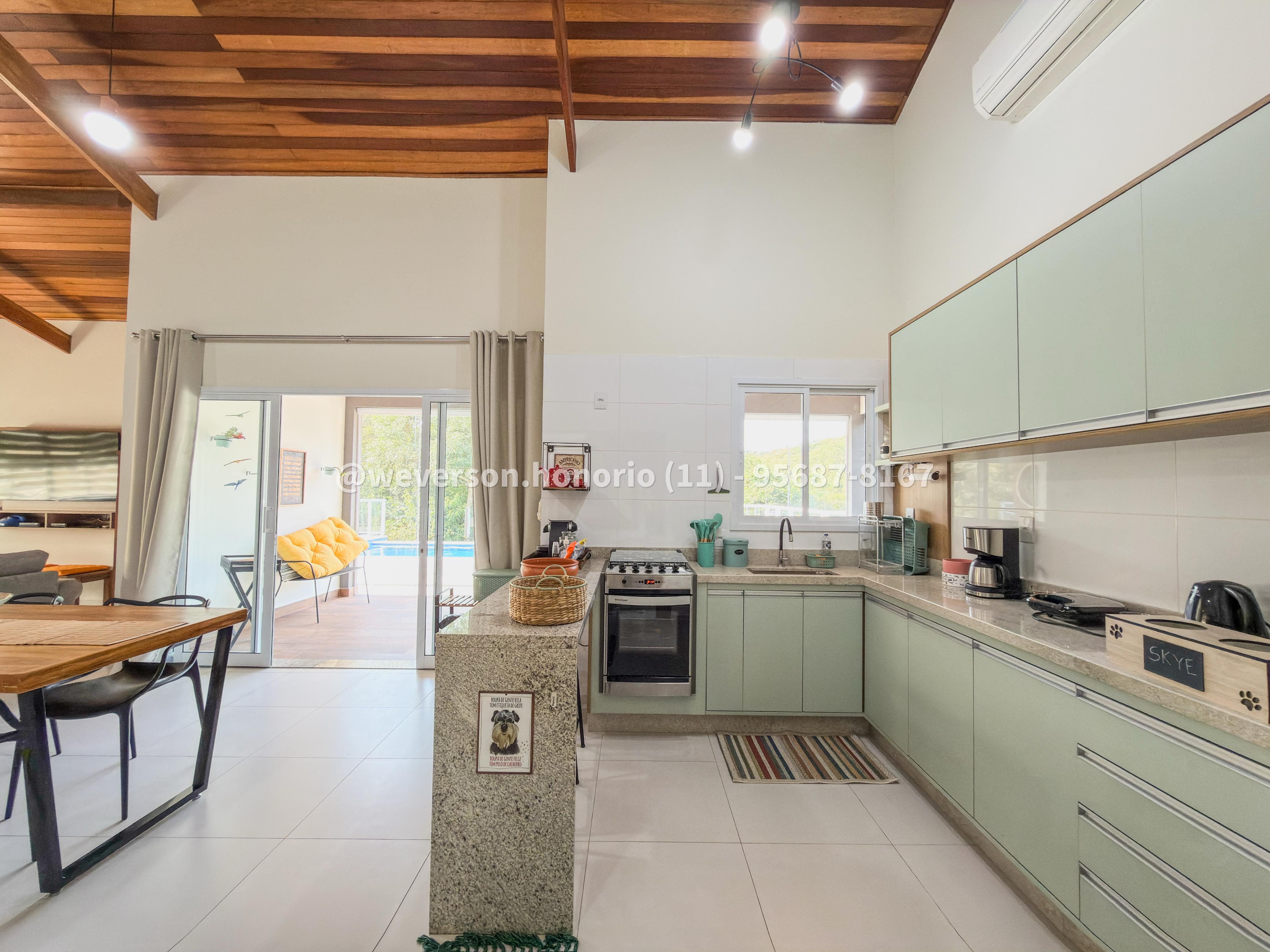 Casa com 4 Quartos à Venda, 1.800,00 m² - Foto 13