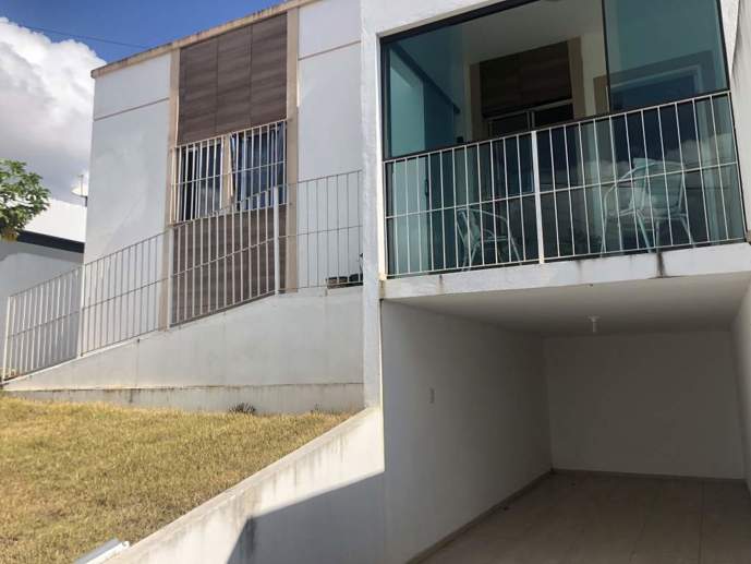 Casa com 3 Quartos à Venda - Foto 2