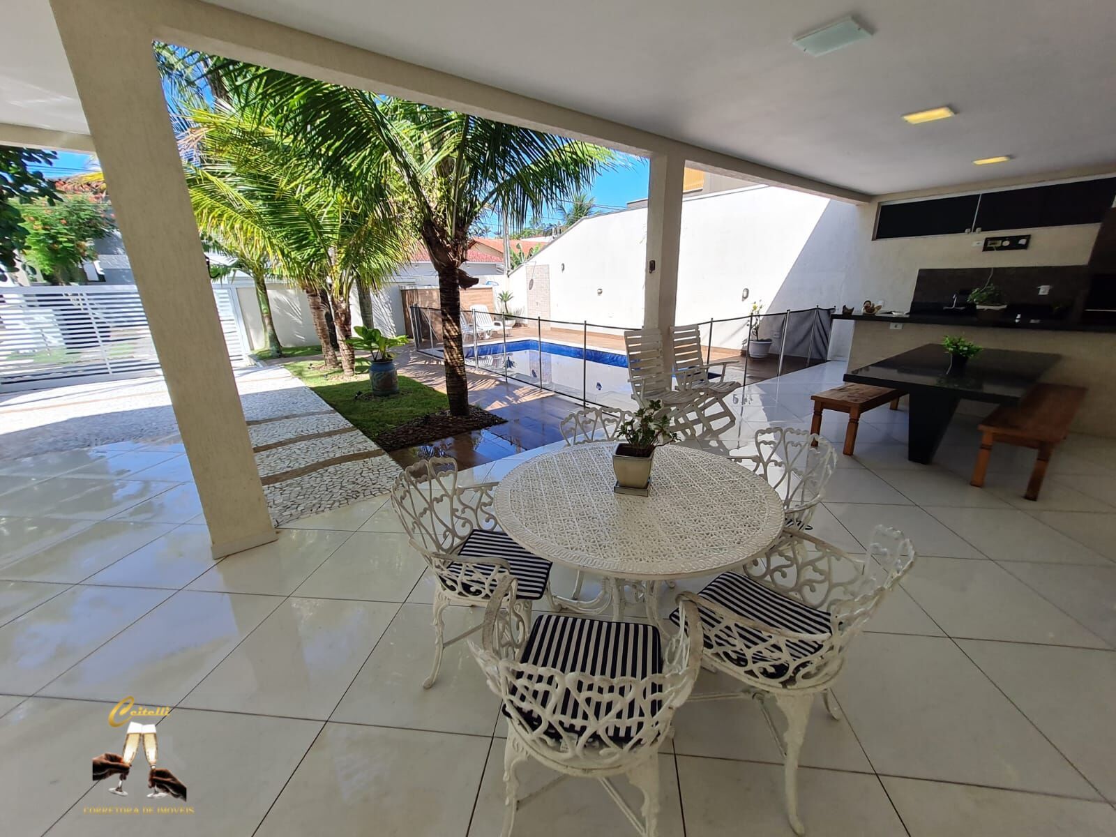 Casa com 4 Quartos para Temporada, 300,00 m² - Foto 3