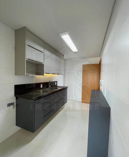 Apartamento com 3 Quartos à Venda - Foto 4