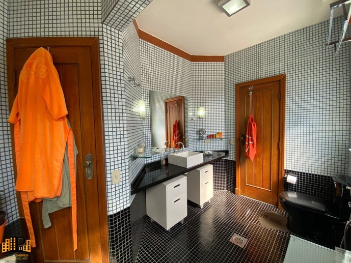 Casa com 5 Quartos à Venda - Foto 57