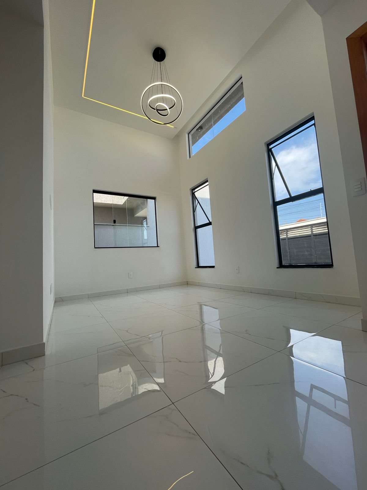 Casa com 3 Quartos à Venda, 109,00 m² - Foto 2