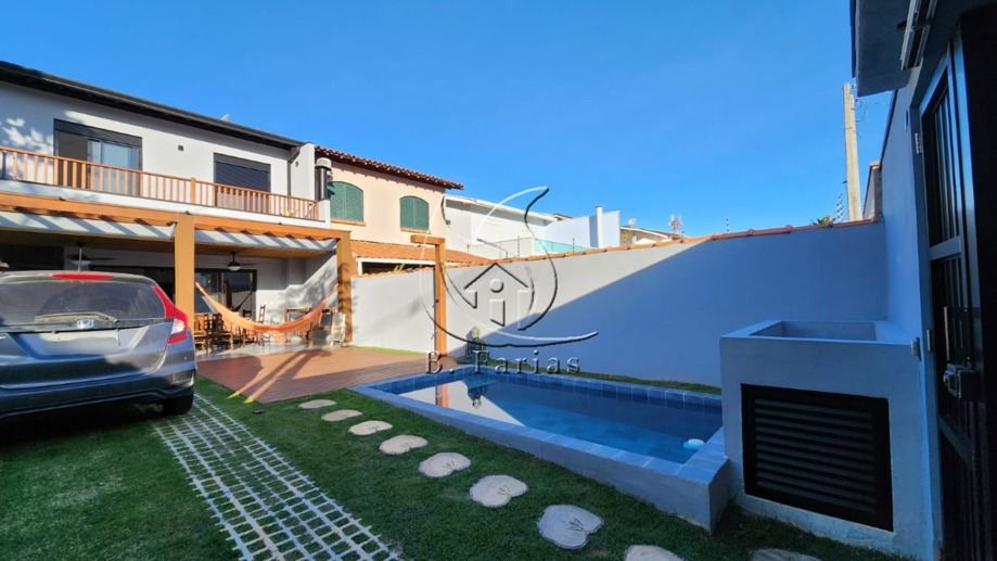 Casa com 4 Quartos à Venda, 200,00 m² - Foto 2