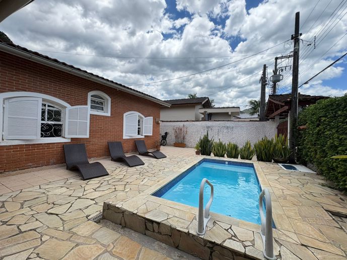 Casa com 3 Quartos para Temporada, 200,00 m² - Foto 1