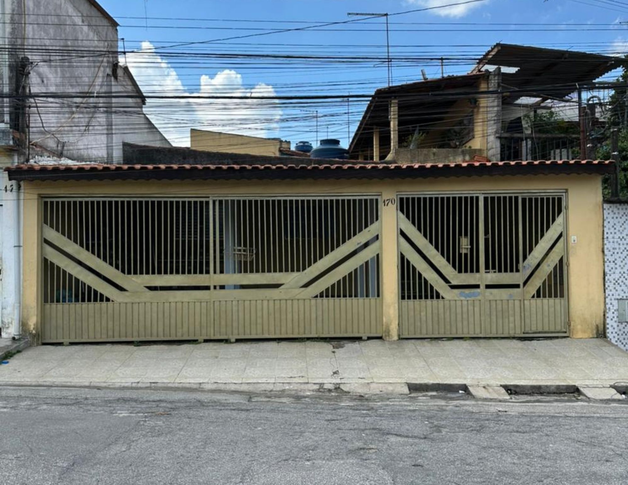 Casa com 4 Quartos à Venda, 250,00 m² - Foto 1