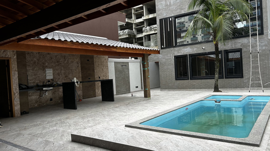Casa com 4 Quartos à Venda, 310,00 m² - Foto 1