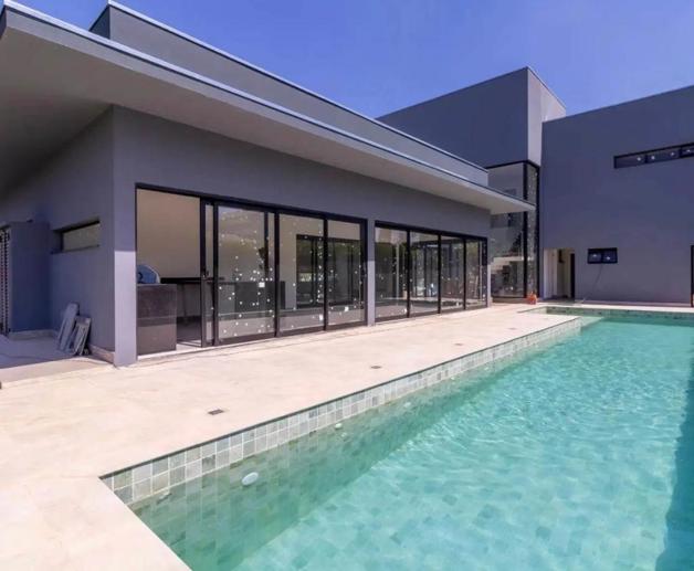 Casa com 4 Quartos à Venda - Foto 9