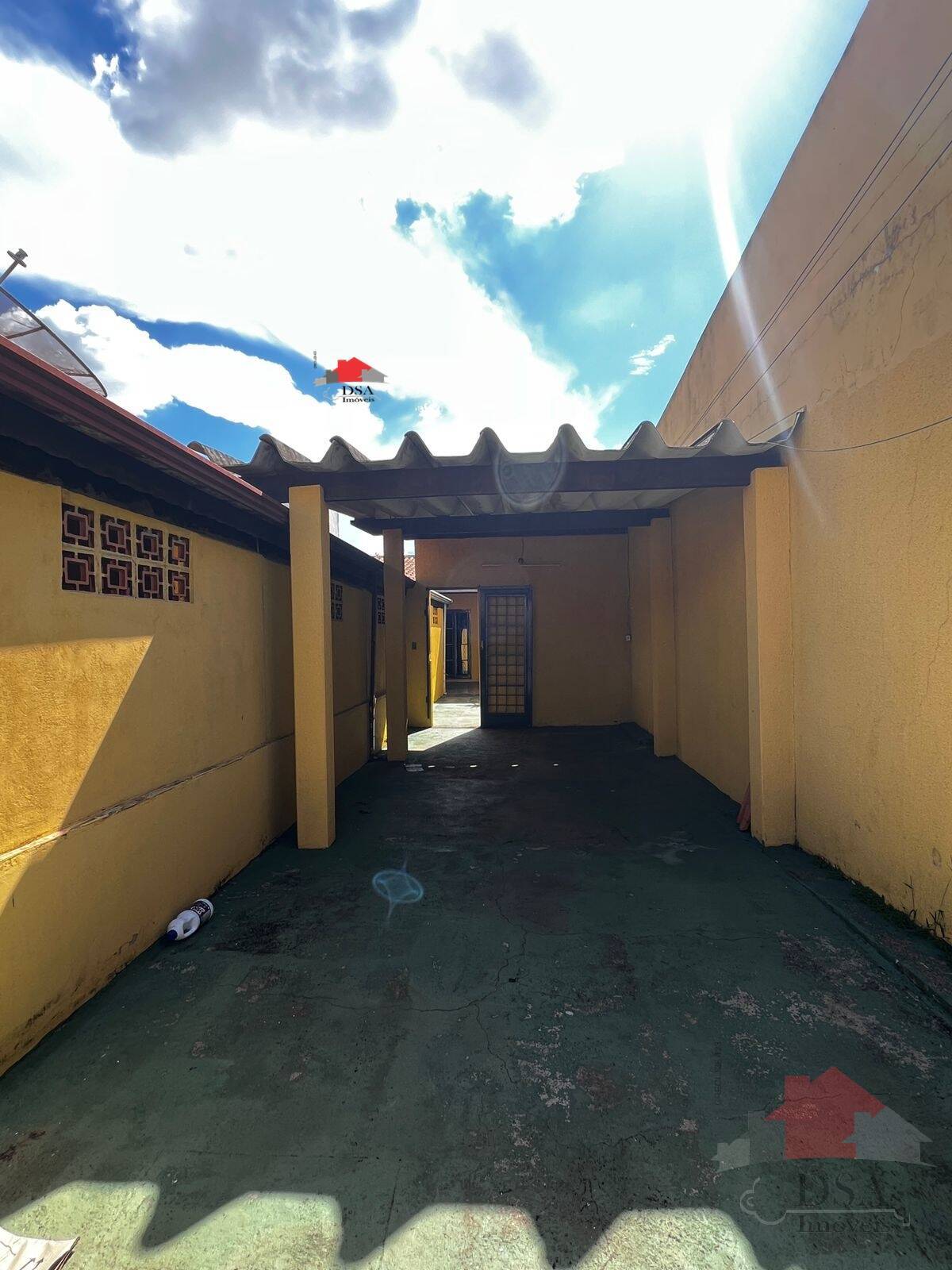 Casa com 2 Quartos à Venda, 250,00 m² - Foto 2