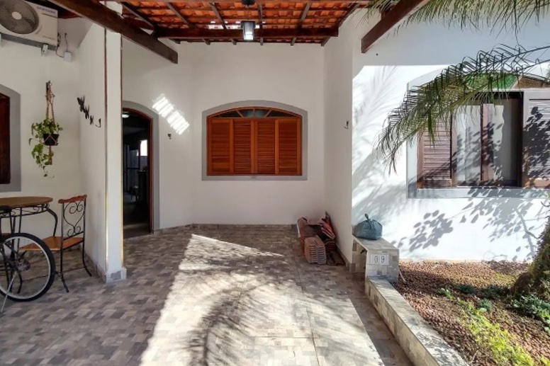 Casa com 2 Quartos à Venda, 75,00 m² - Foto 1