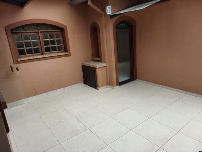 Casa com 4 Quartos à Venda - Foto 32