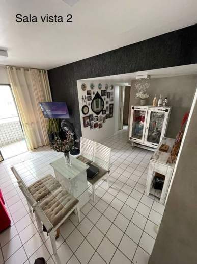 Apartamento com 3 Quartos à Venda - Foto 2
