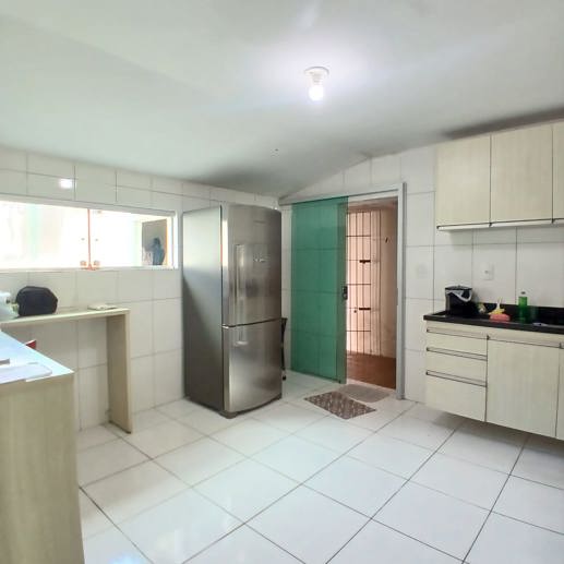 Casa com 3 Quartos à Venda - Foto 2