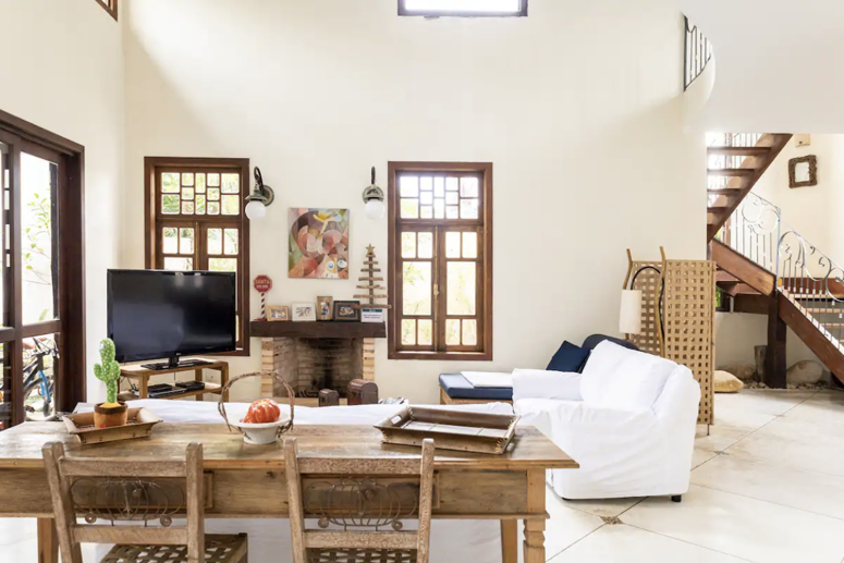 Casa com 5 Quartos à Venda, 310,00 m² - Foto 2