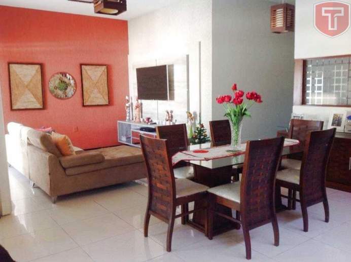 Casa com 3 Quartos à Venda, 360,00 m² - Foto 2