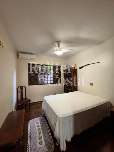 Casa com 3 Quartos à Venda, 560,00 m² - Foto 4