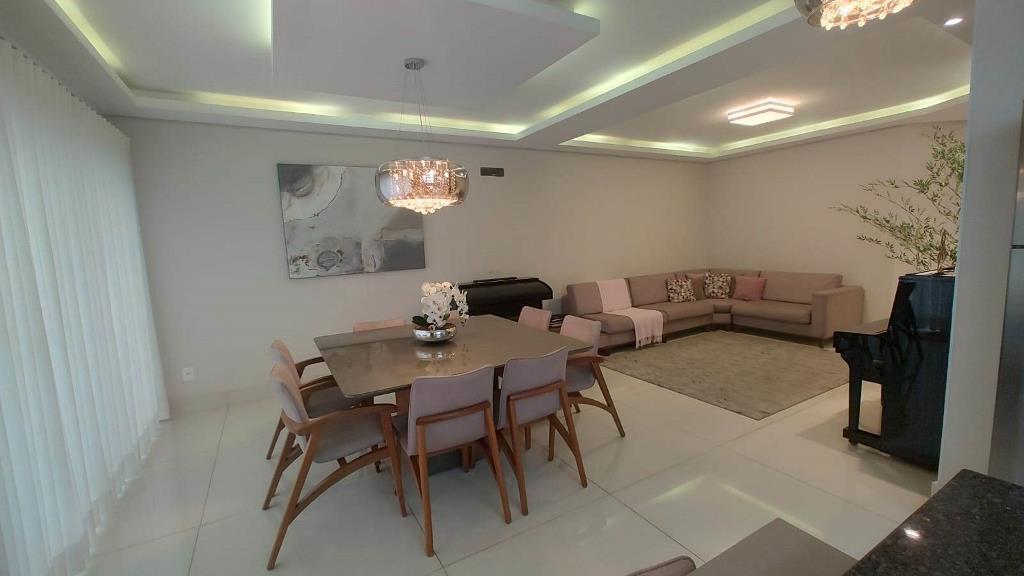 Casa com 3 Quartos à Venda, 189,00 m² - Foto 7