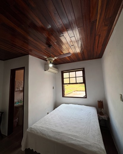 Casa com 3 Quartos à Venda, 239,94 m² - Foto 2