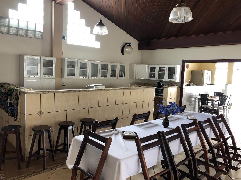 Casa com 4 Quartos à Venda, 600,00 m² - Foto 3