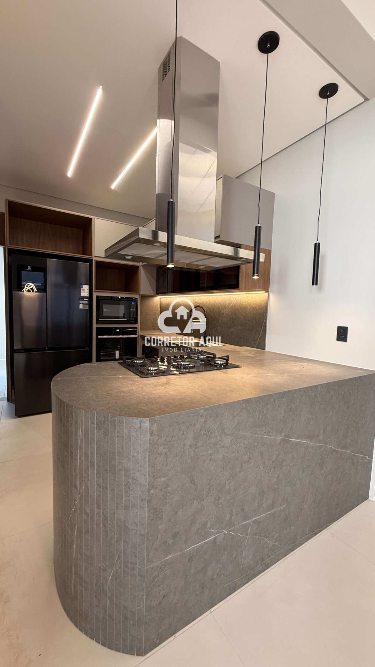 Casa com 3 Quartos à Venda, 300,00 m² - Foto 4